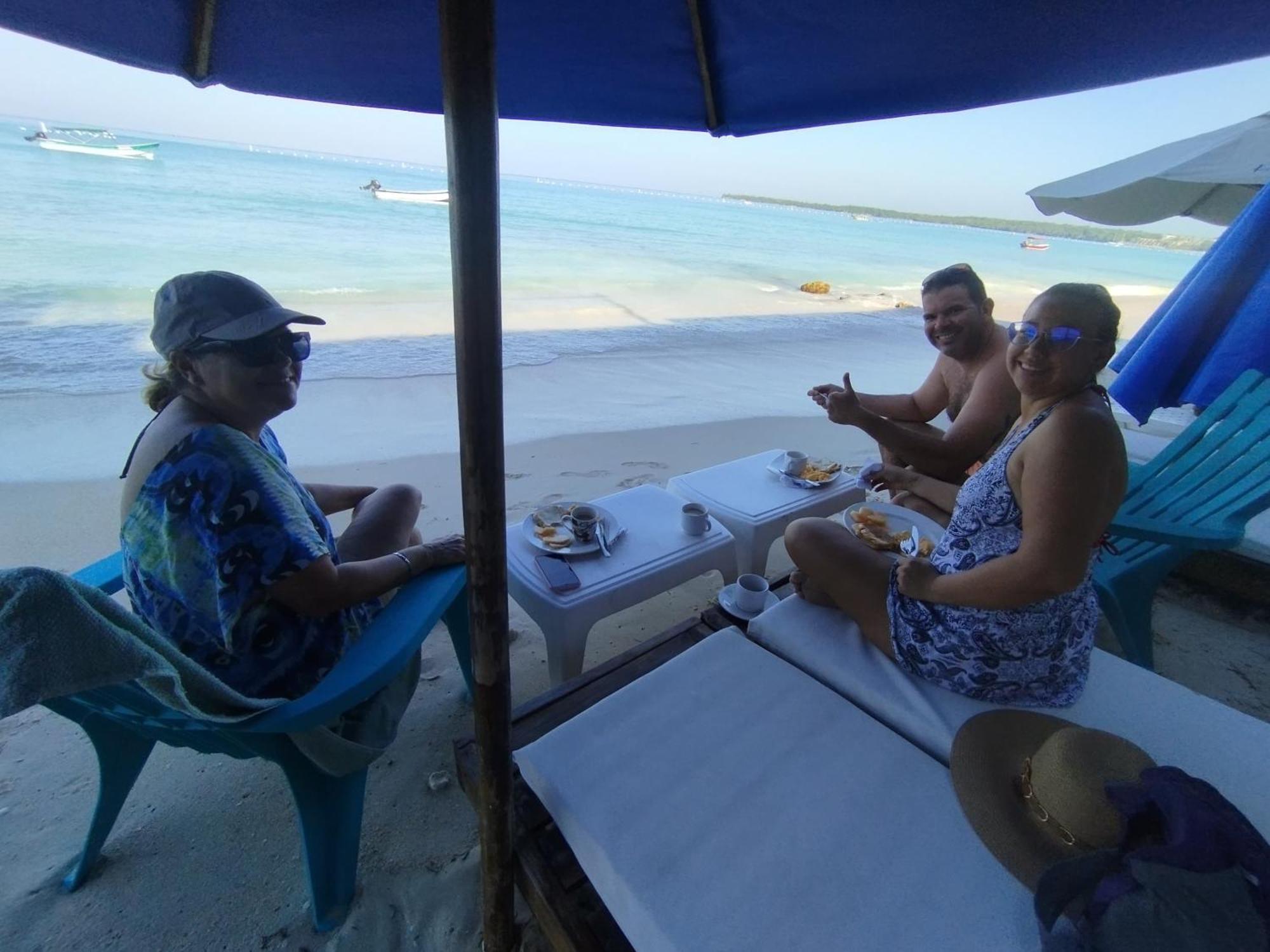 Hostal Lamar Baru Donde Gertrudis Playa Blanca Ngoại thất bức ảnh